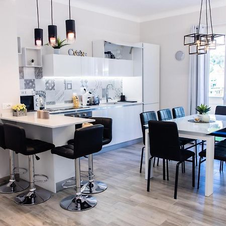 H11 Luxury Sanremo Centro - Elegante - Casino Leilighet Eksteriør bilde